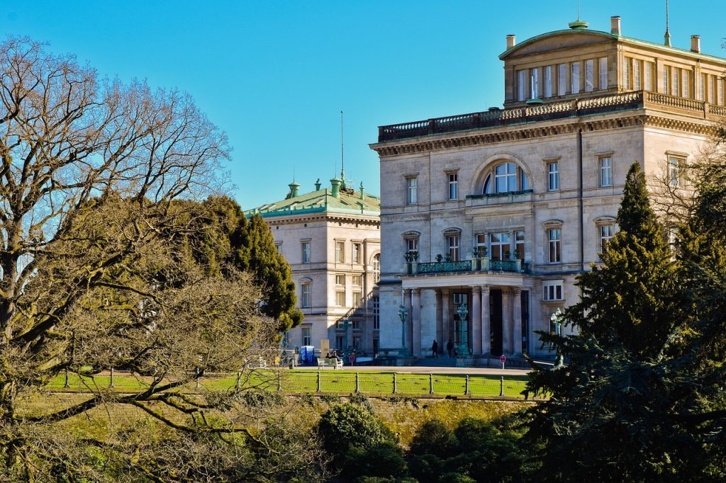 architecture, villa, building, landscape, estate, residence, old, mansion, real estate, luxury, villa hill, rich, castle, park, family dynasty, industrial, representation in the house, meal, lifestyle